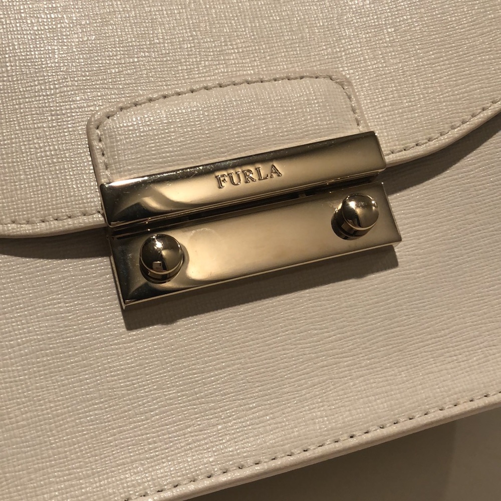 White Furla Handbag with Bag Strap - Picture 3 of 16